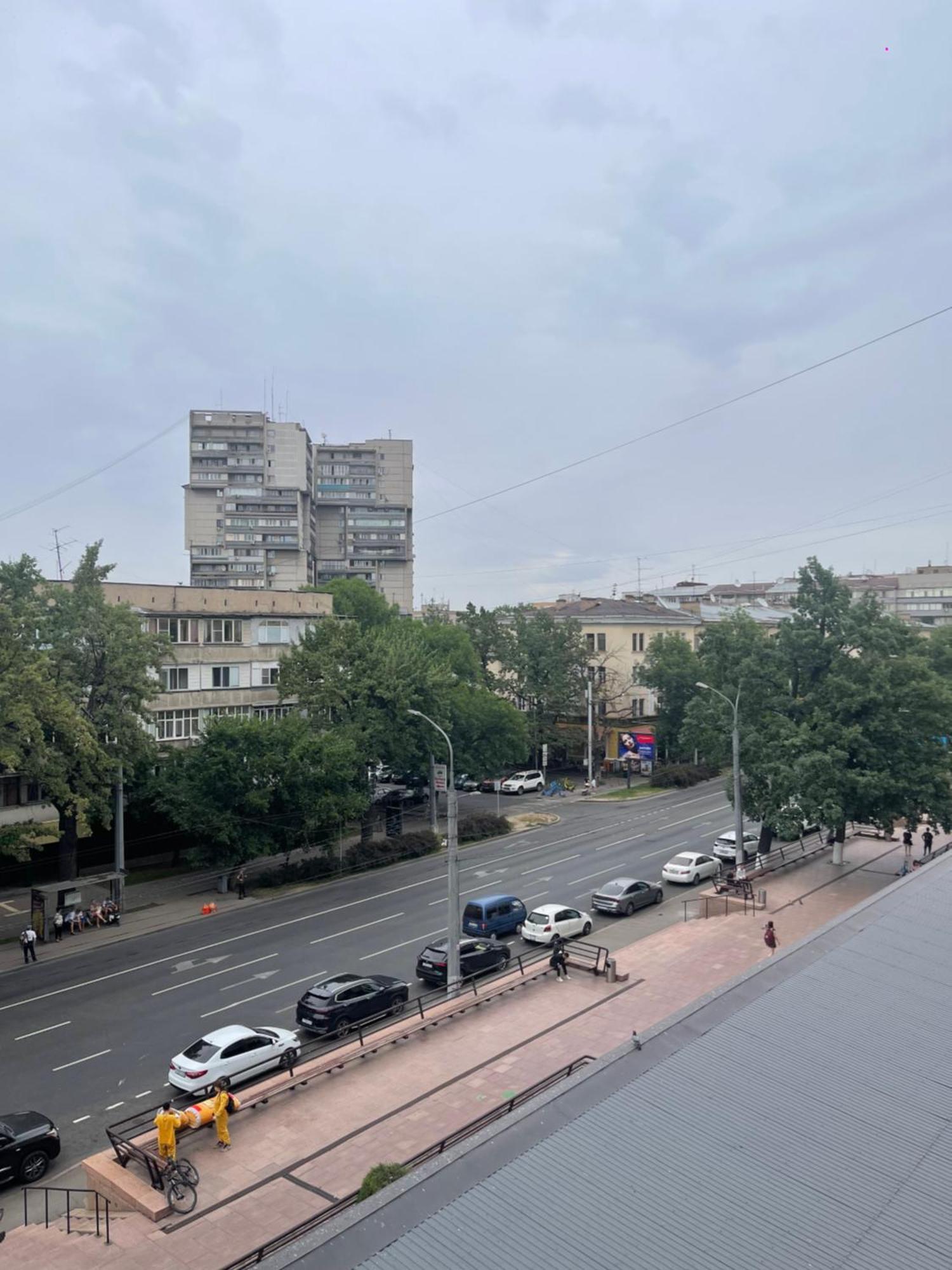 Двухкомнатная Квартира На Арбате Almatý Exterior foto